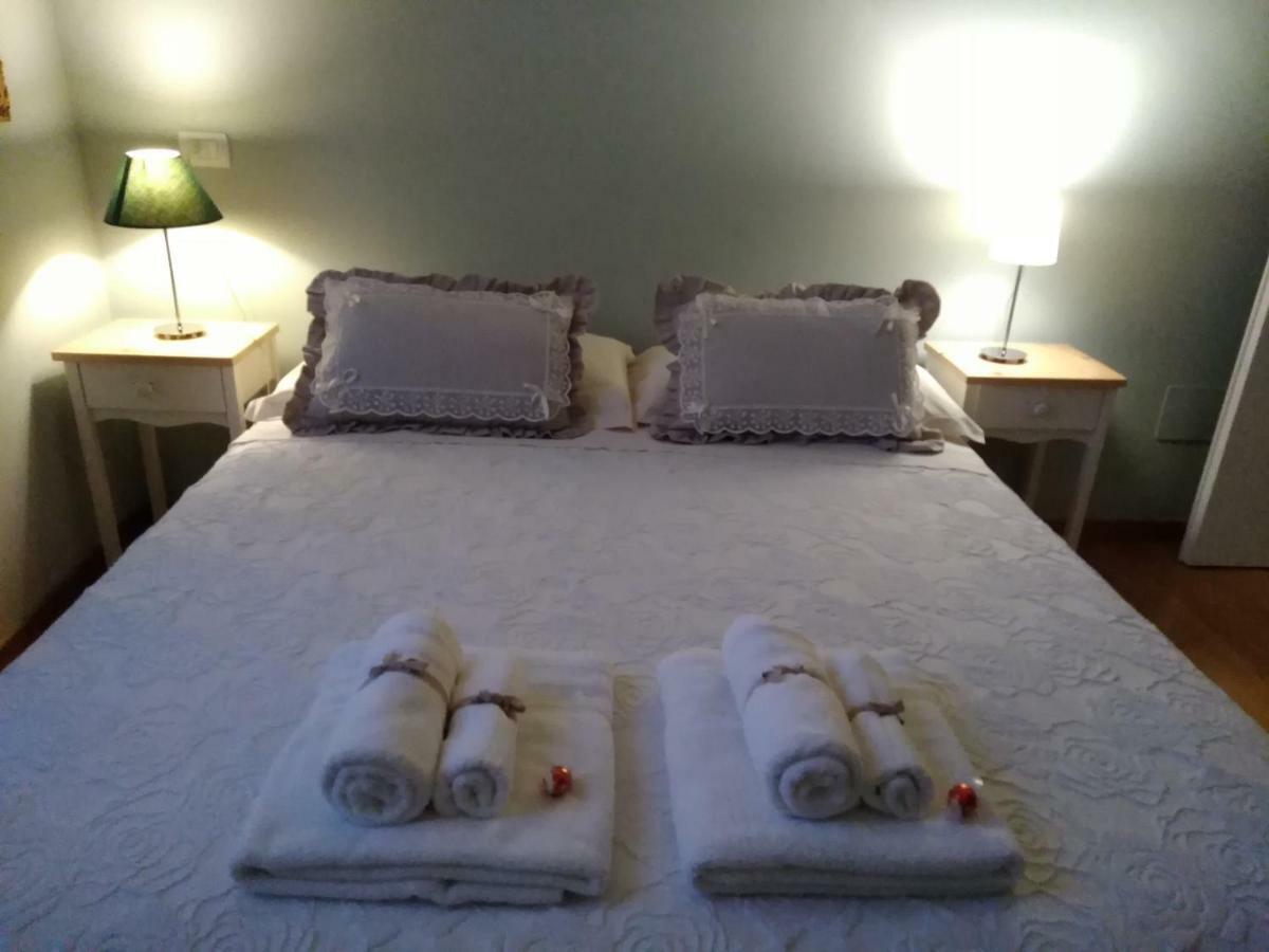 Il Vicolo 48 Bed & Breakfast Pesaro Bagian luar foto
