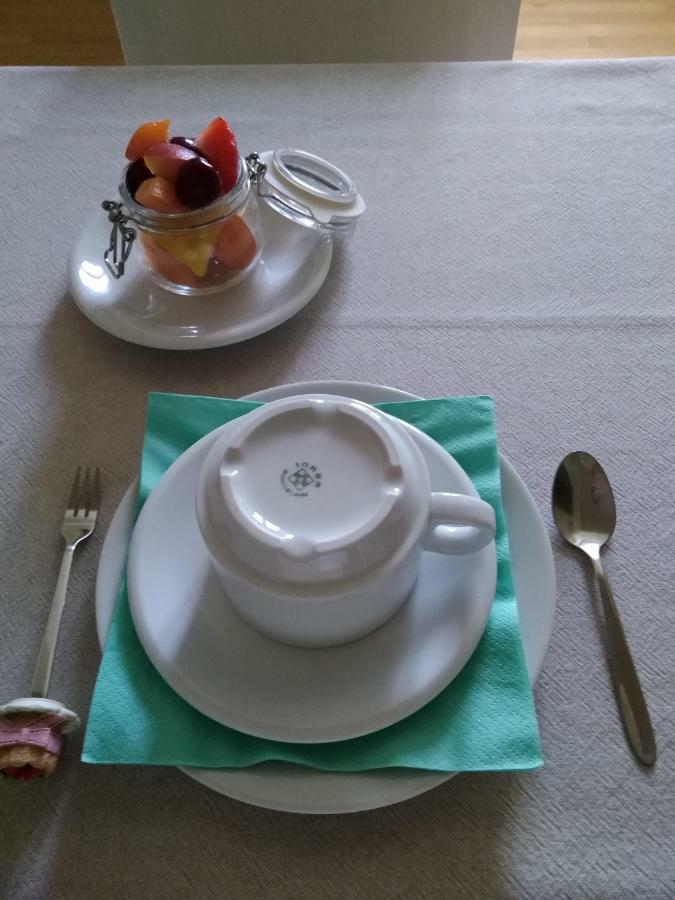 Il Vicolo 48 Bed & Breakfast Pesaro Bagian luar foto
