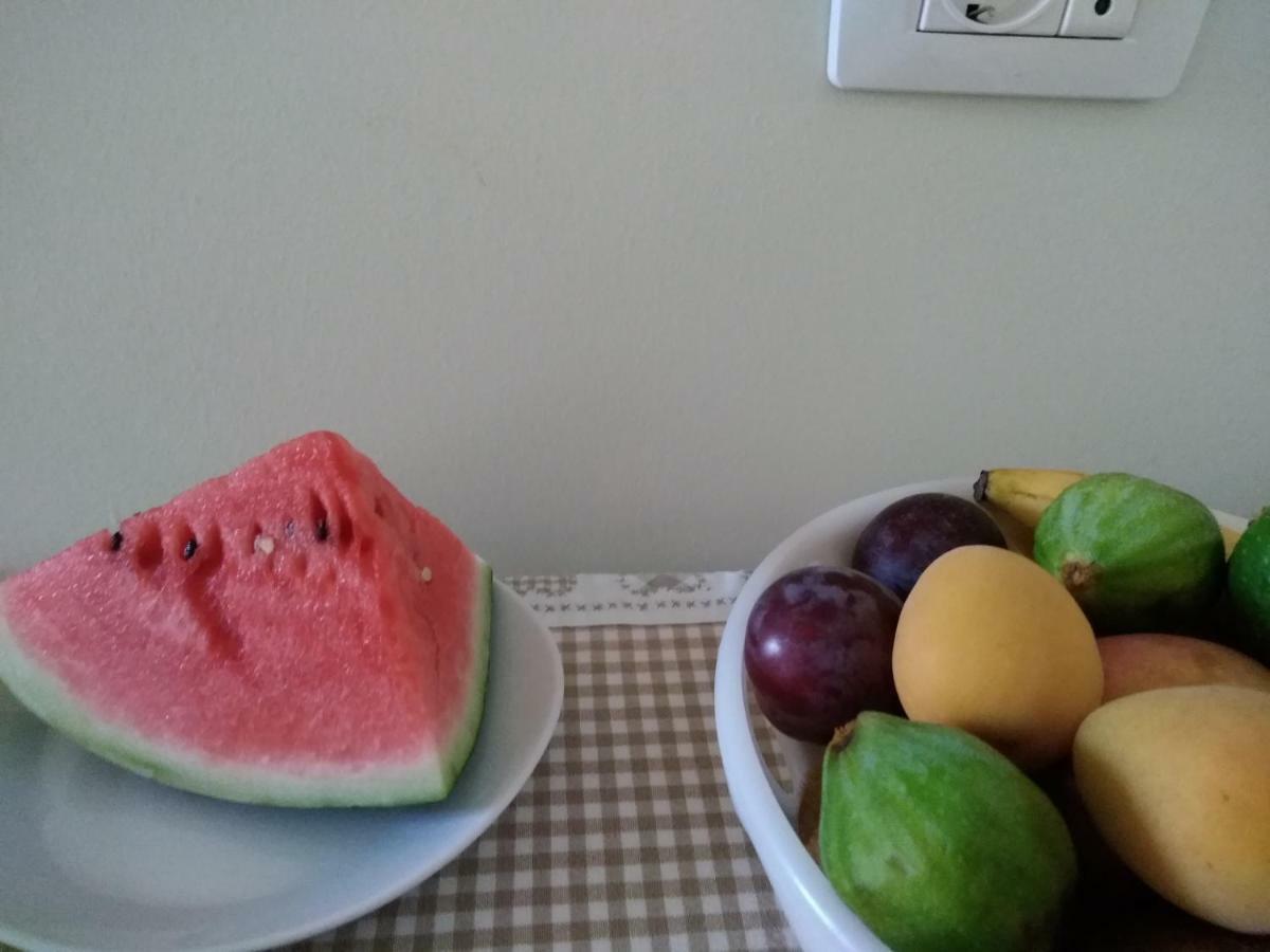 Il Vicolo 48 Bed & Breakfast Pesaro Bagian luar foto
