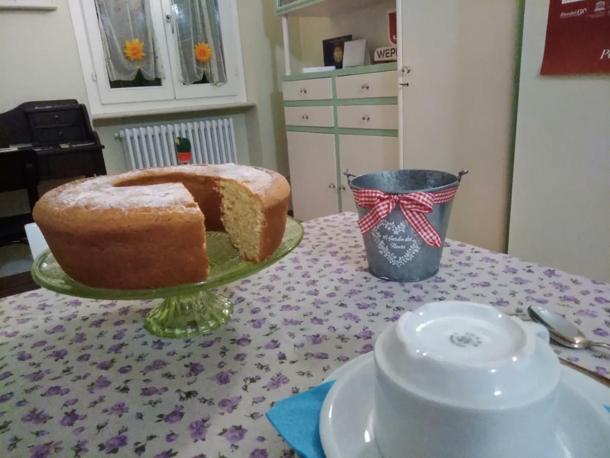 Il Vicolo 48 Bed & Breakfast Pesaro Bagian luar foto