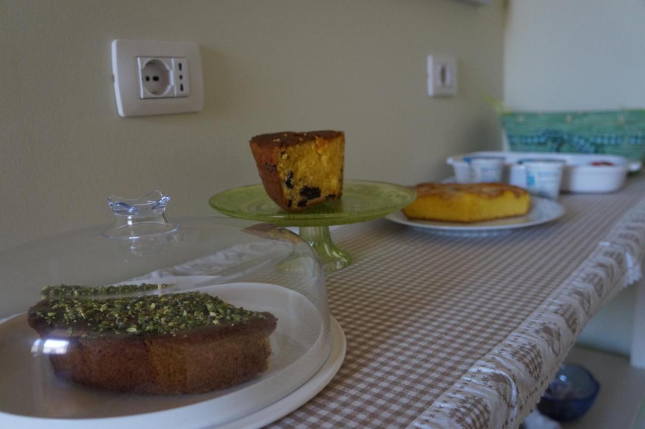 Il Vicolo 48 Bed & Breakfast Pesaro Bagian luar foto